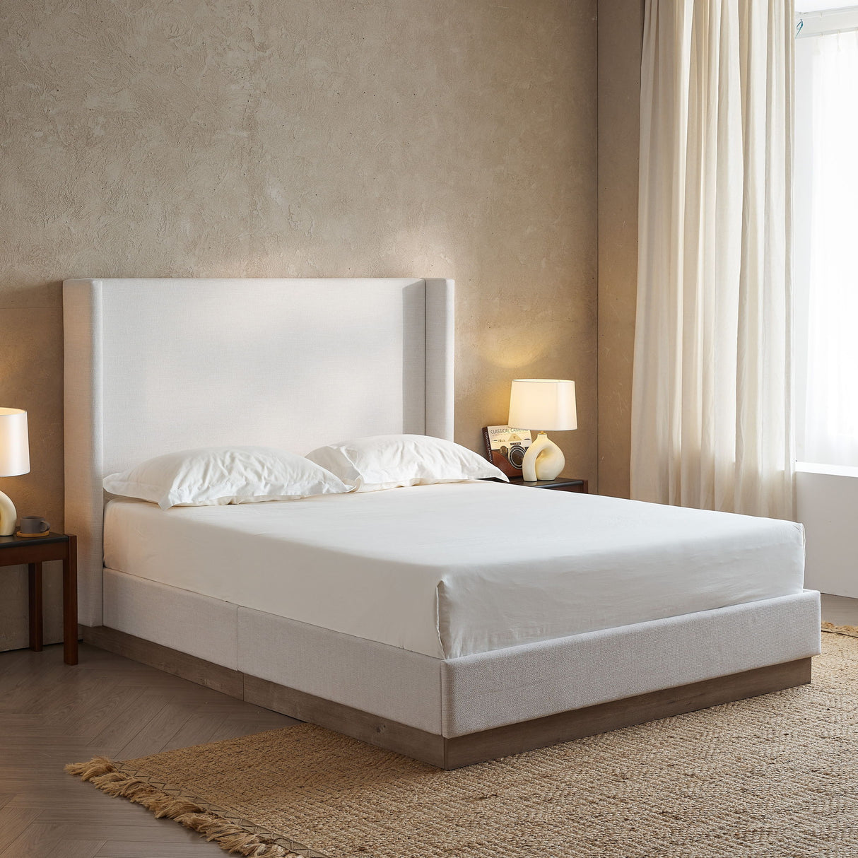 Hosford - Minimalist Upholstered Wingback Bed