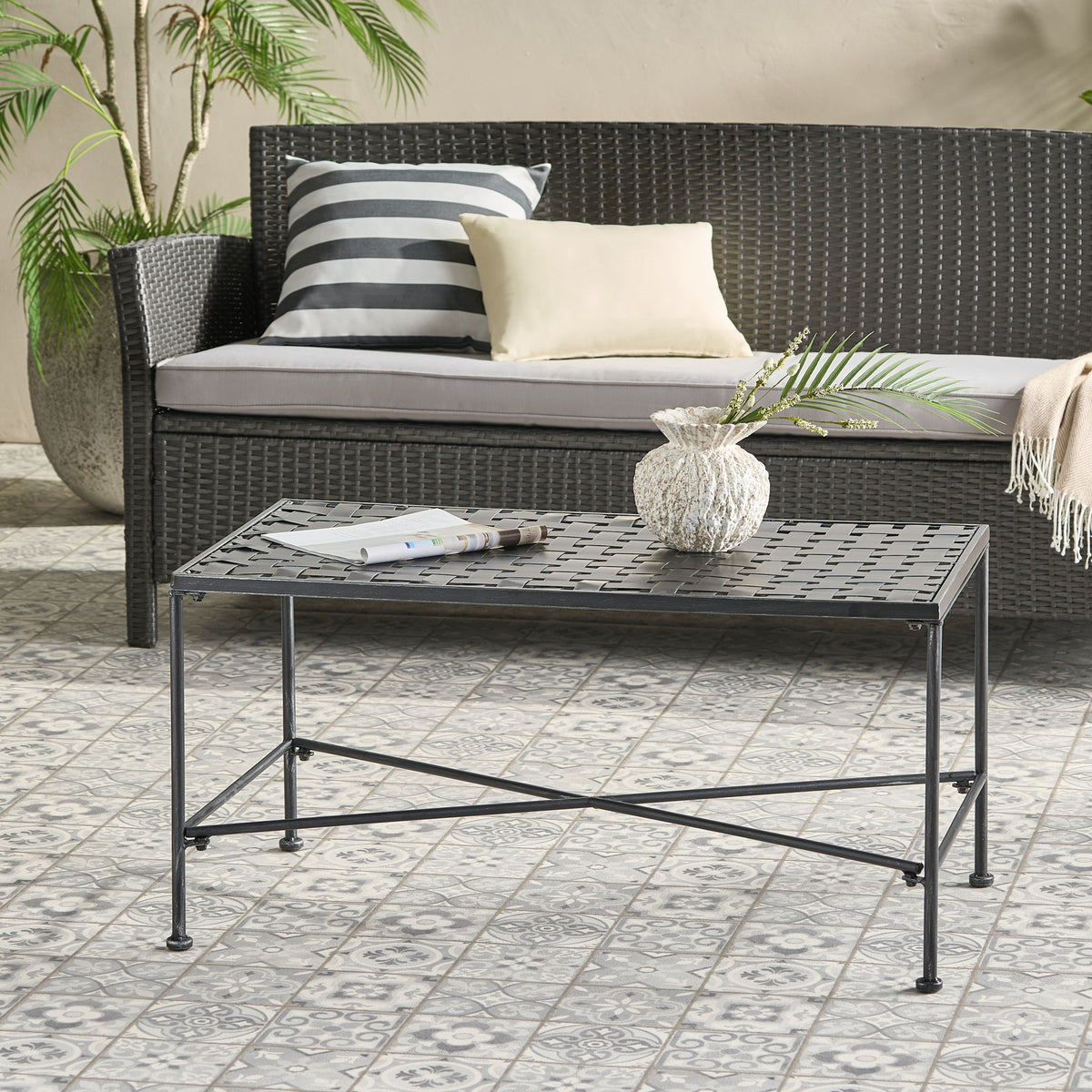 Luna - Outdoor Iron Coffee Table - Black Brush Silver