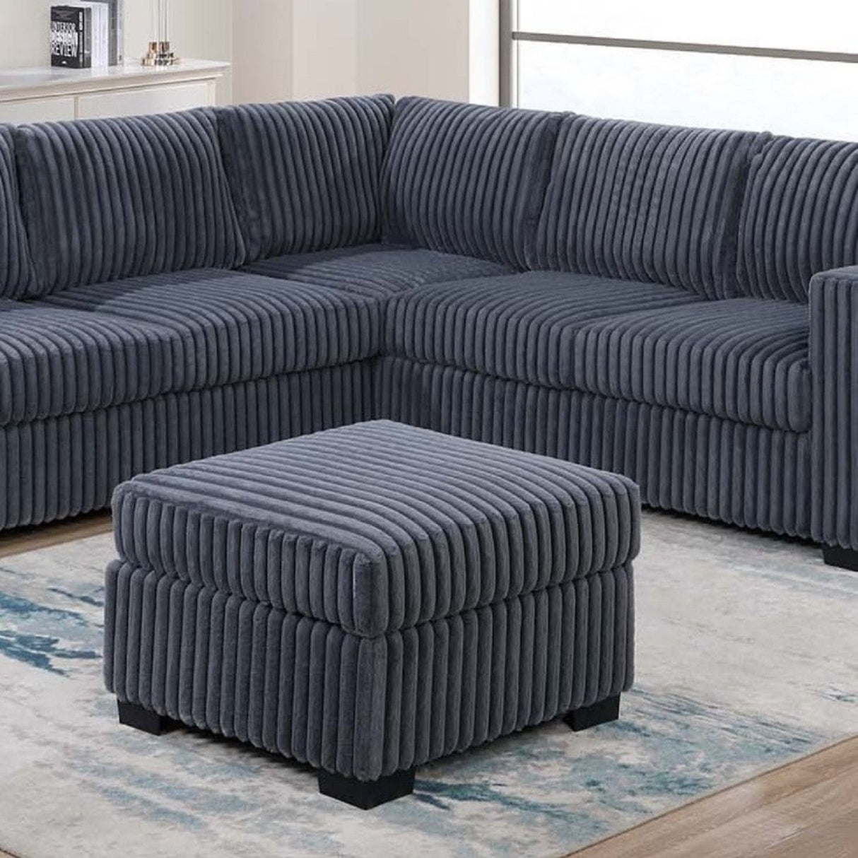 Contemporary Sectional Set With Ottoman