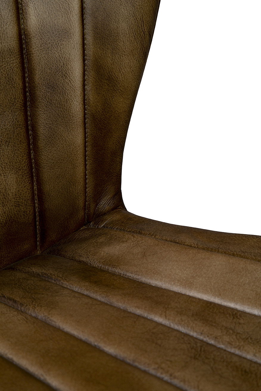 Peloso - Side Chair - Dark Brown