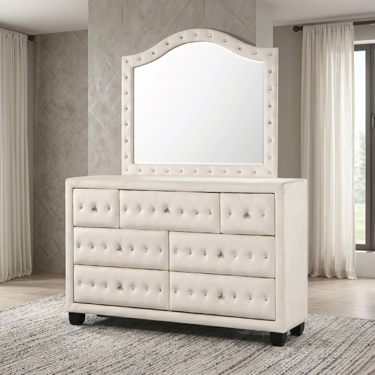Sophia - 7 Drawer Dresser
