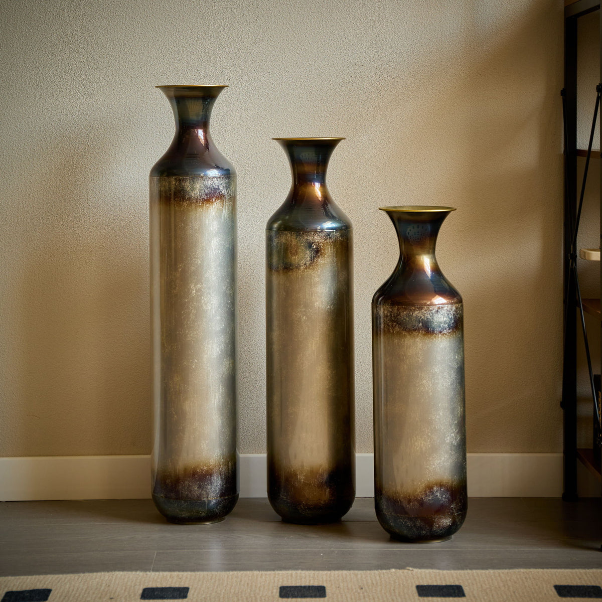 Modern Droplet Shaped Floor Vase Set, Glazed Metal Decorative Vases 3 Piece Home Accent For Living Room - Gold / White