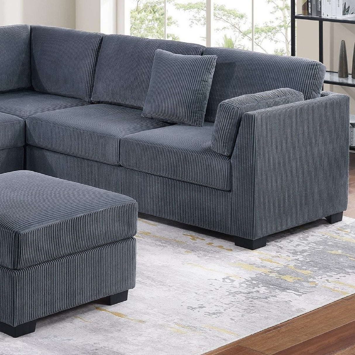 Contemporary L - Sectional Sofa Set With Ottoman And Pillows