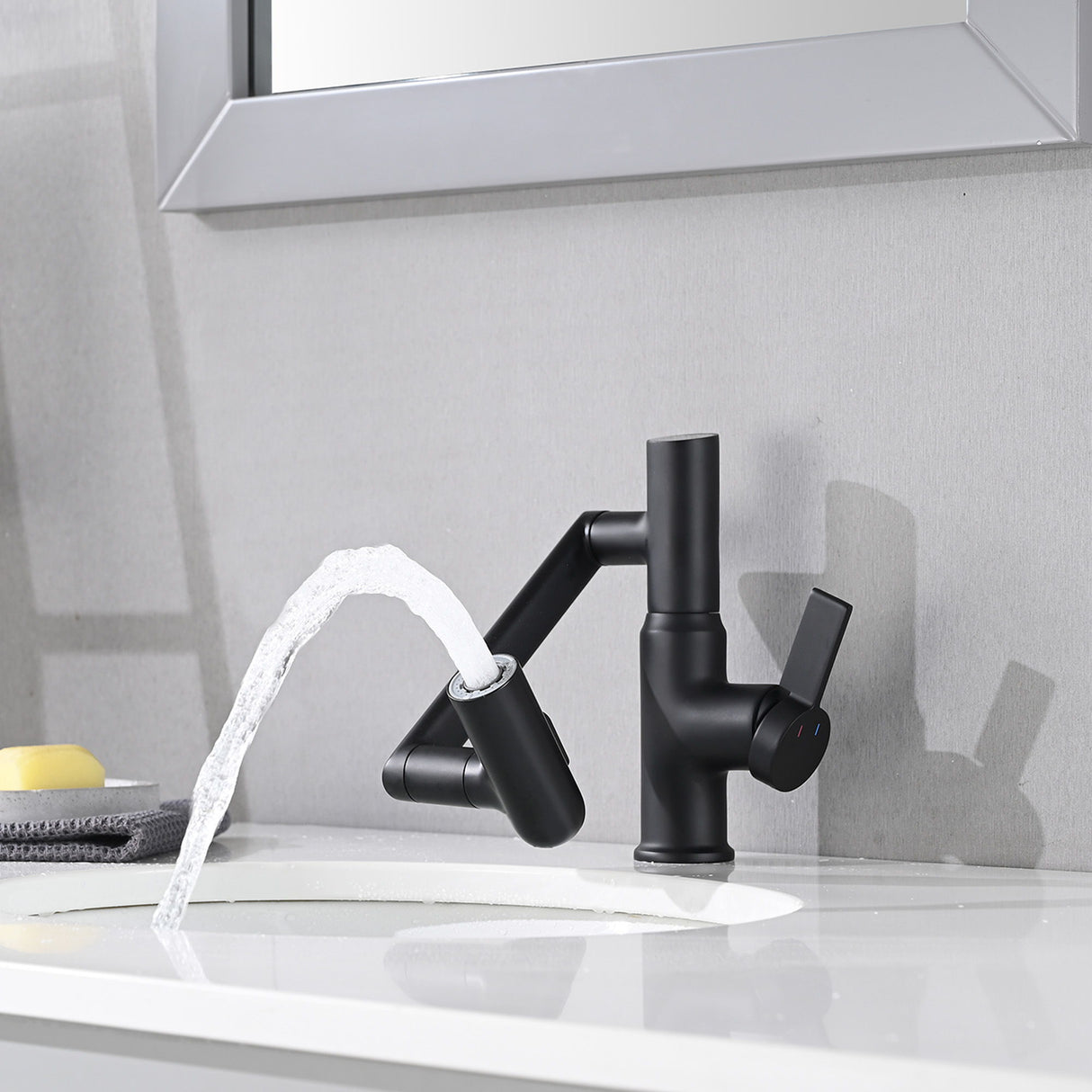 Bathroom Sink Faucet With Spray Function And Temperature Display, Anti Skid Switch, 360 Degree Rotary