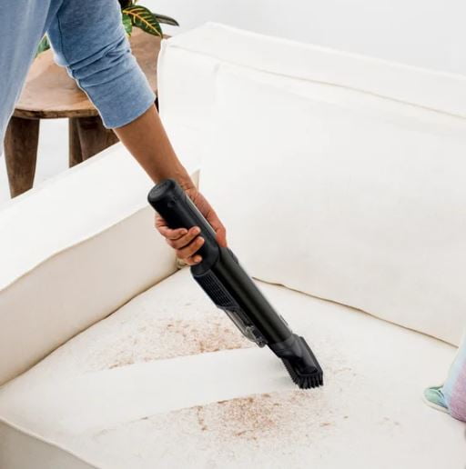 Shark WV410CO cleaning stairs