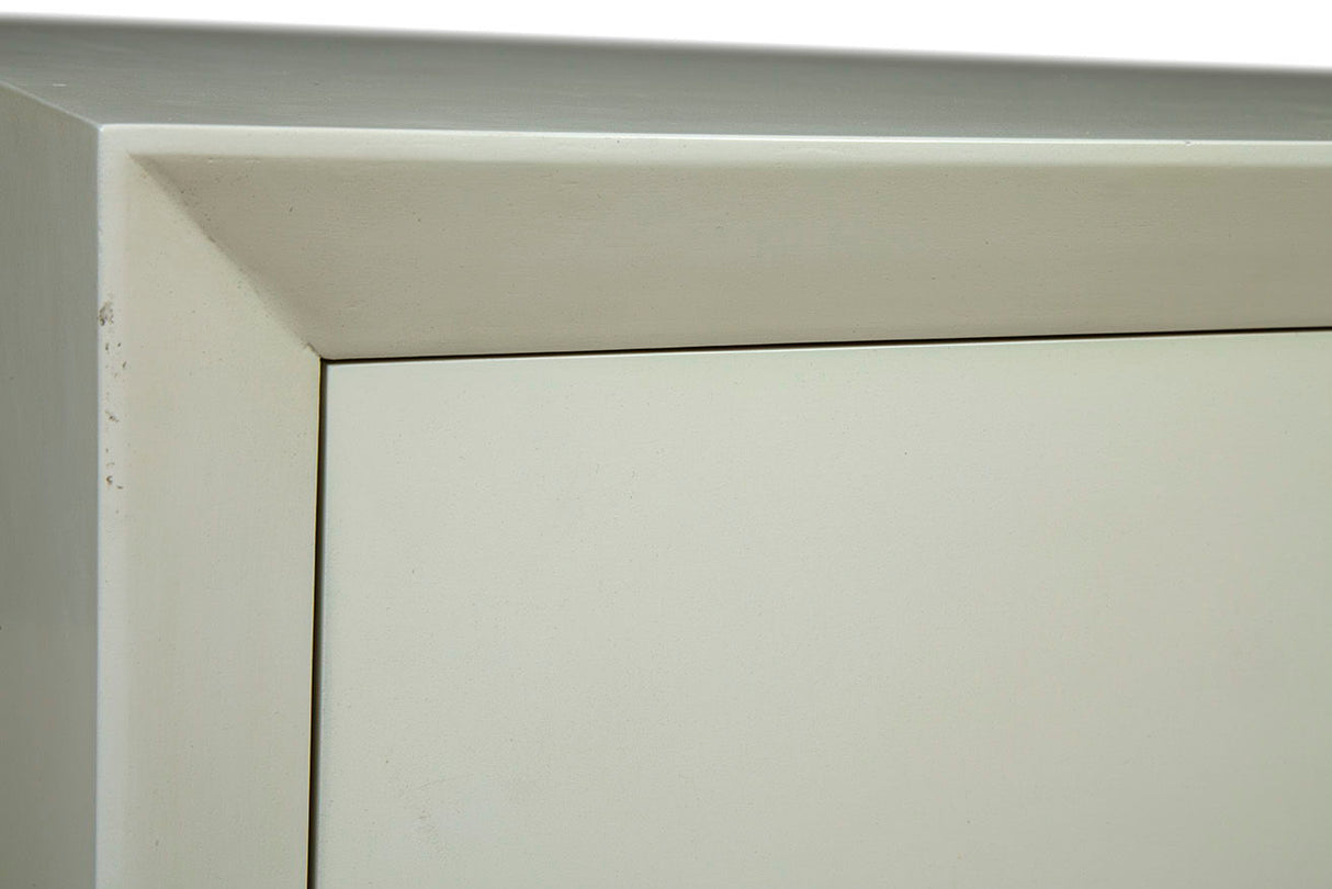 Challenger - Small Chest - White