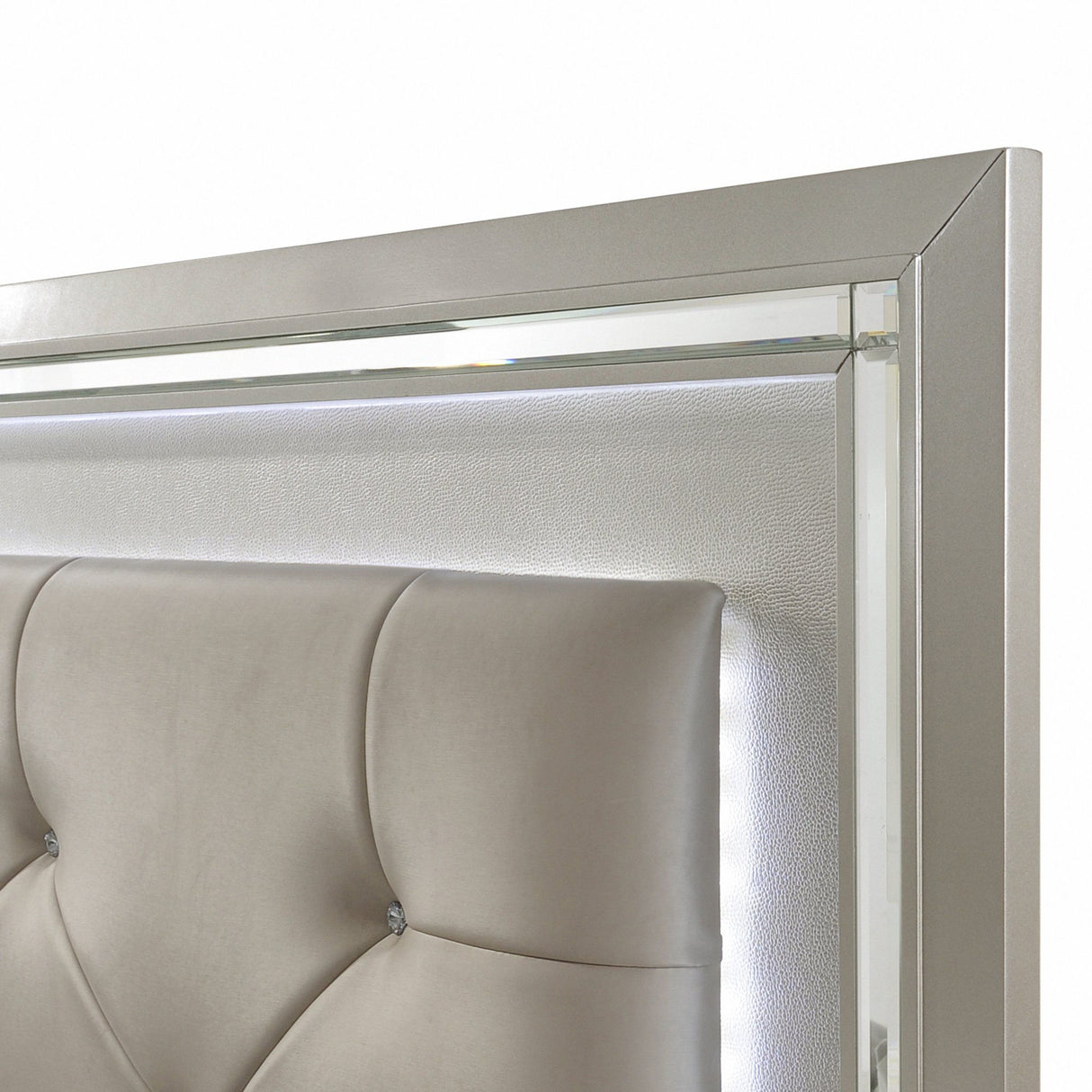 Platinum - Youth Full Platform Bed With Trundle - Сhampagne
