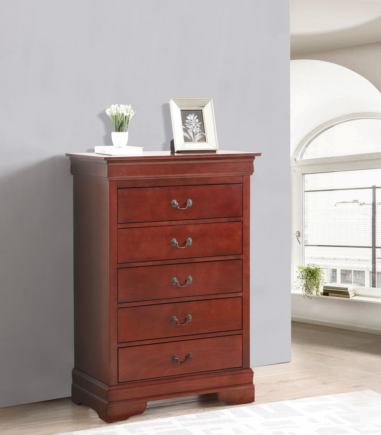 Louis Phillipe - Traditional Style Storage Chest Elegant