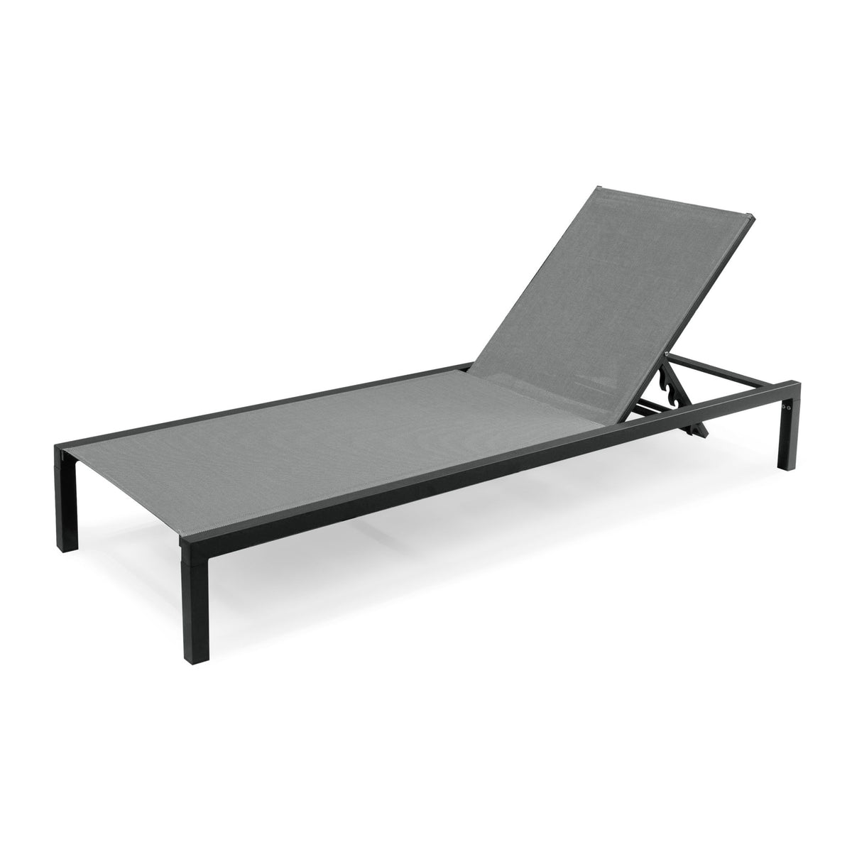 Modern Chaise Lounge With Wate Resistant Fabric Cushions