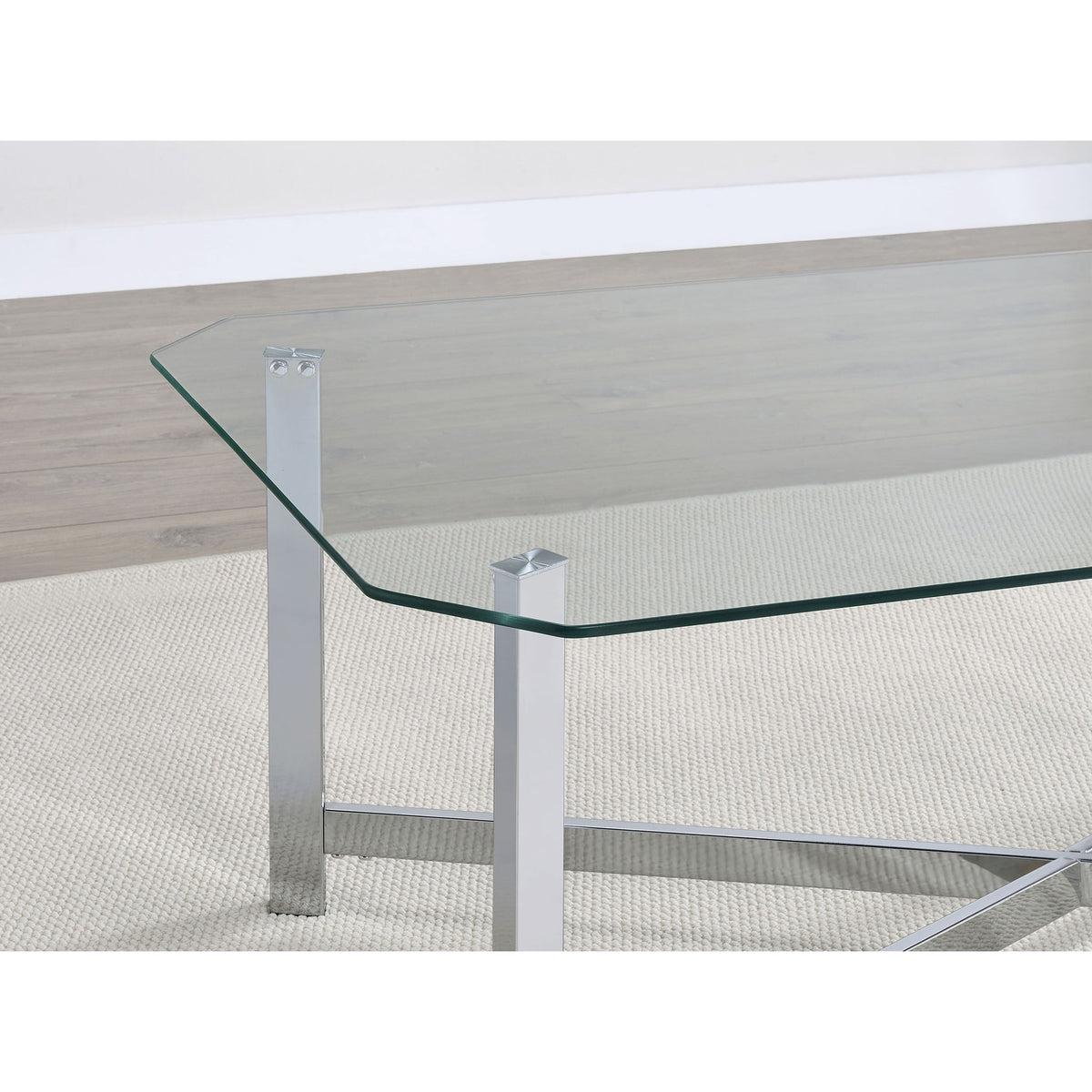 Linda - Table