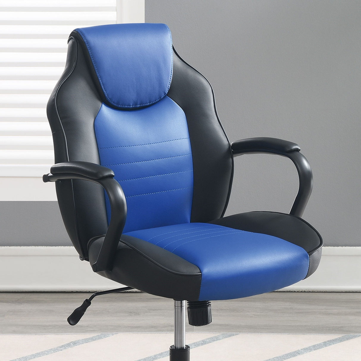 Gaming And Office Chair With Padded Arms, Adjustable Height