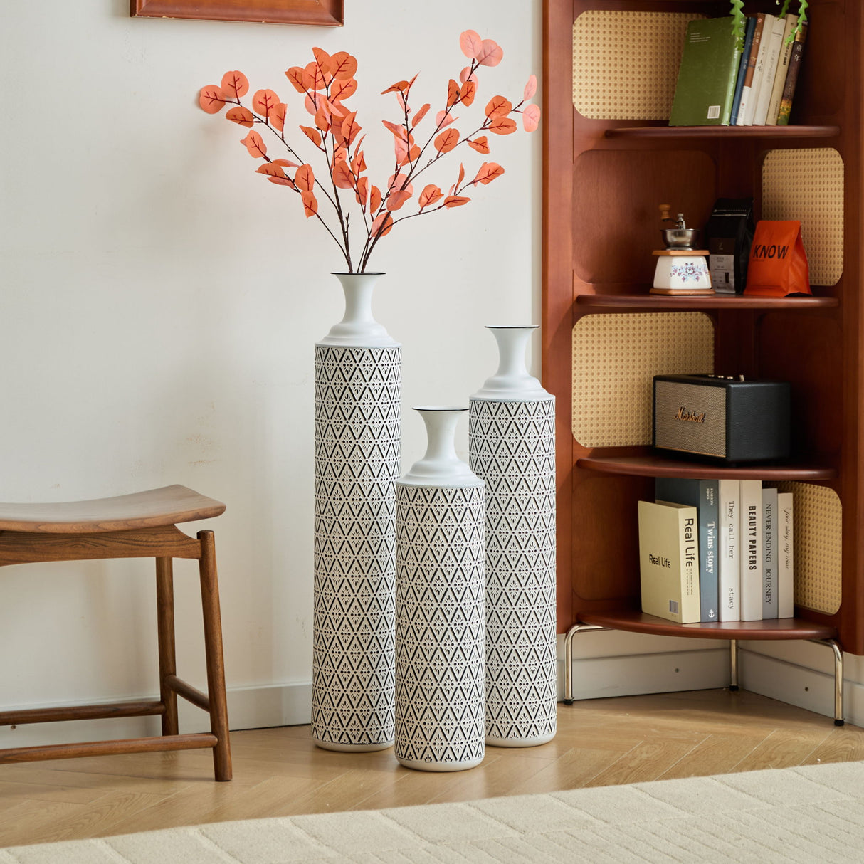 Modern Floor Vase Set Metal Vases With Geometric Pattern, 3 Piece Home Decor Set - White / Black