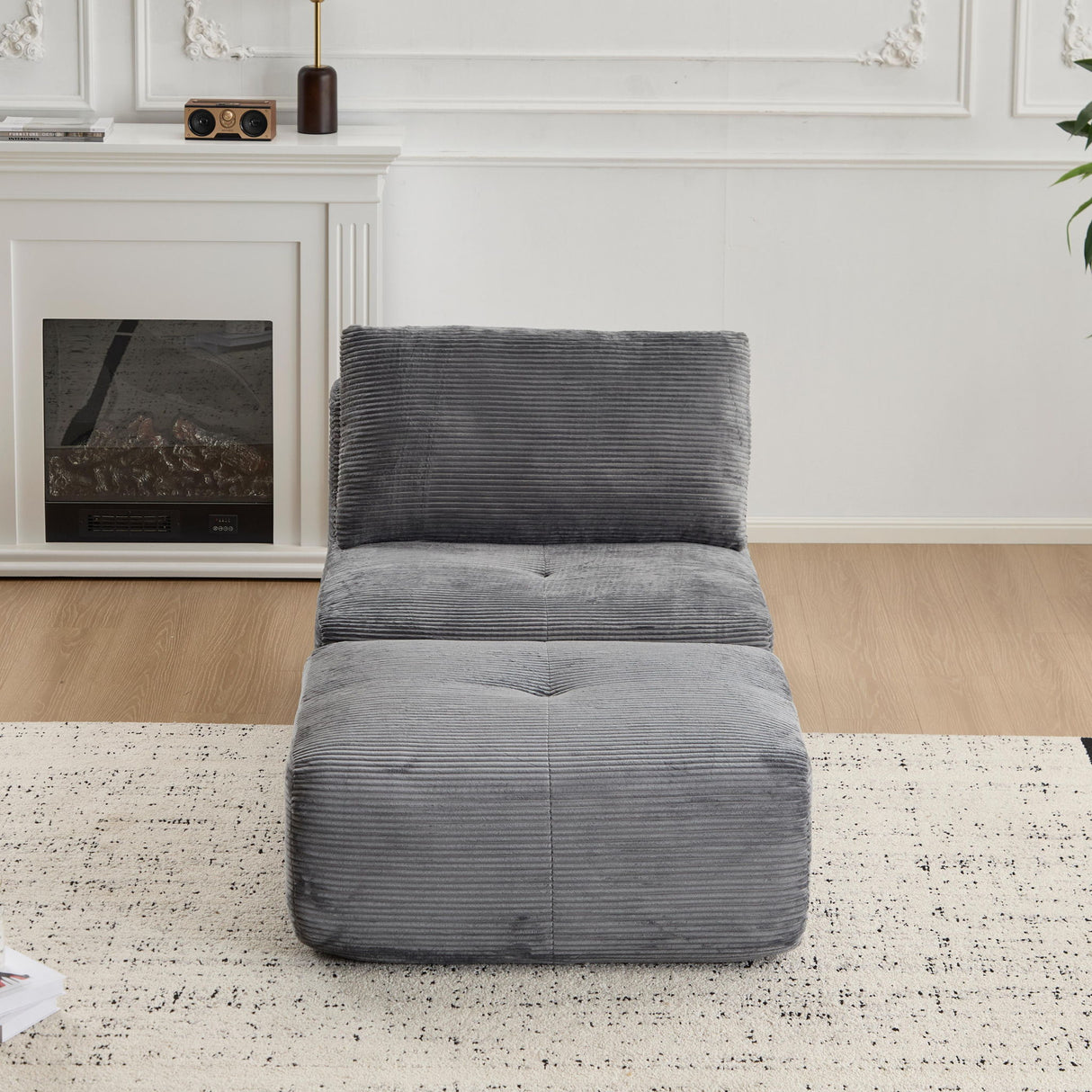Single Chaise Longue With Movable Ottoman For Living Room
