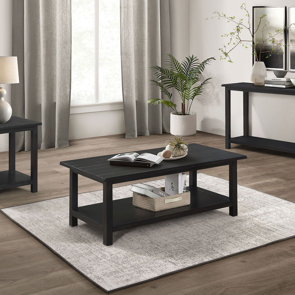 Castleton - Table