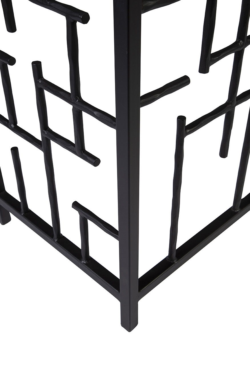 Clara - Console - Black