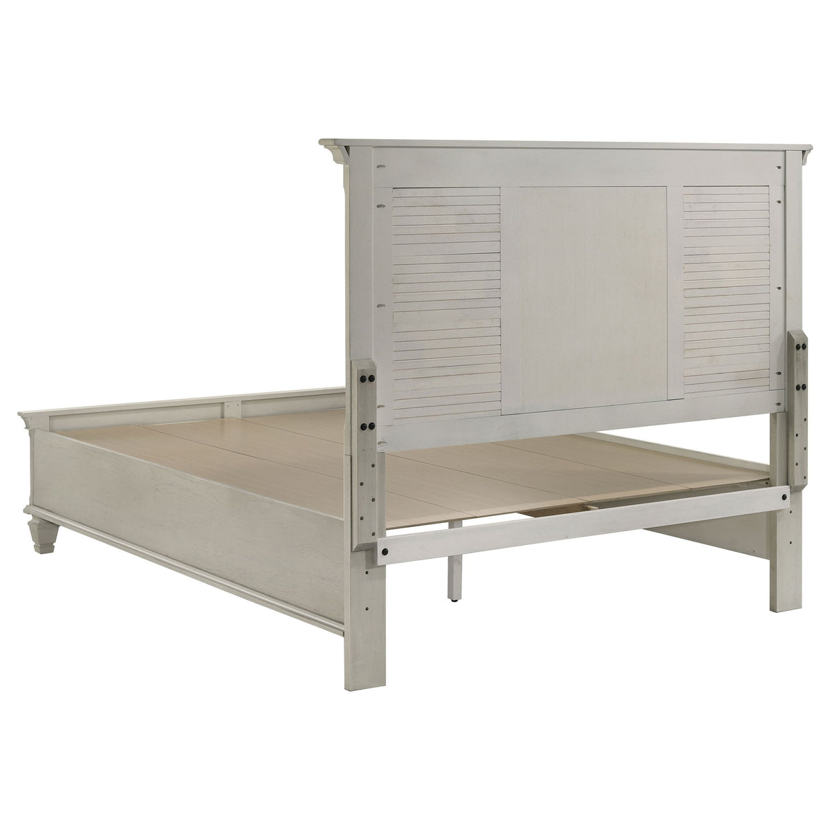Lockeford - 4 Piece Queen Size Bedroom Set With Coordinated Mirror - White