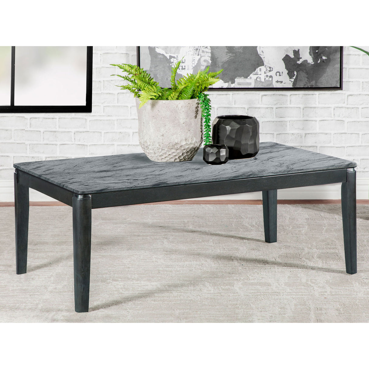 Vinnie - Table