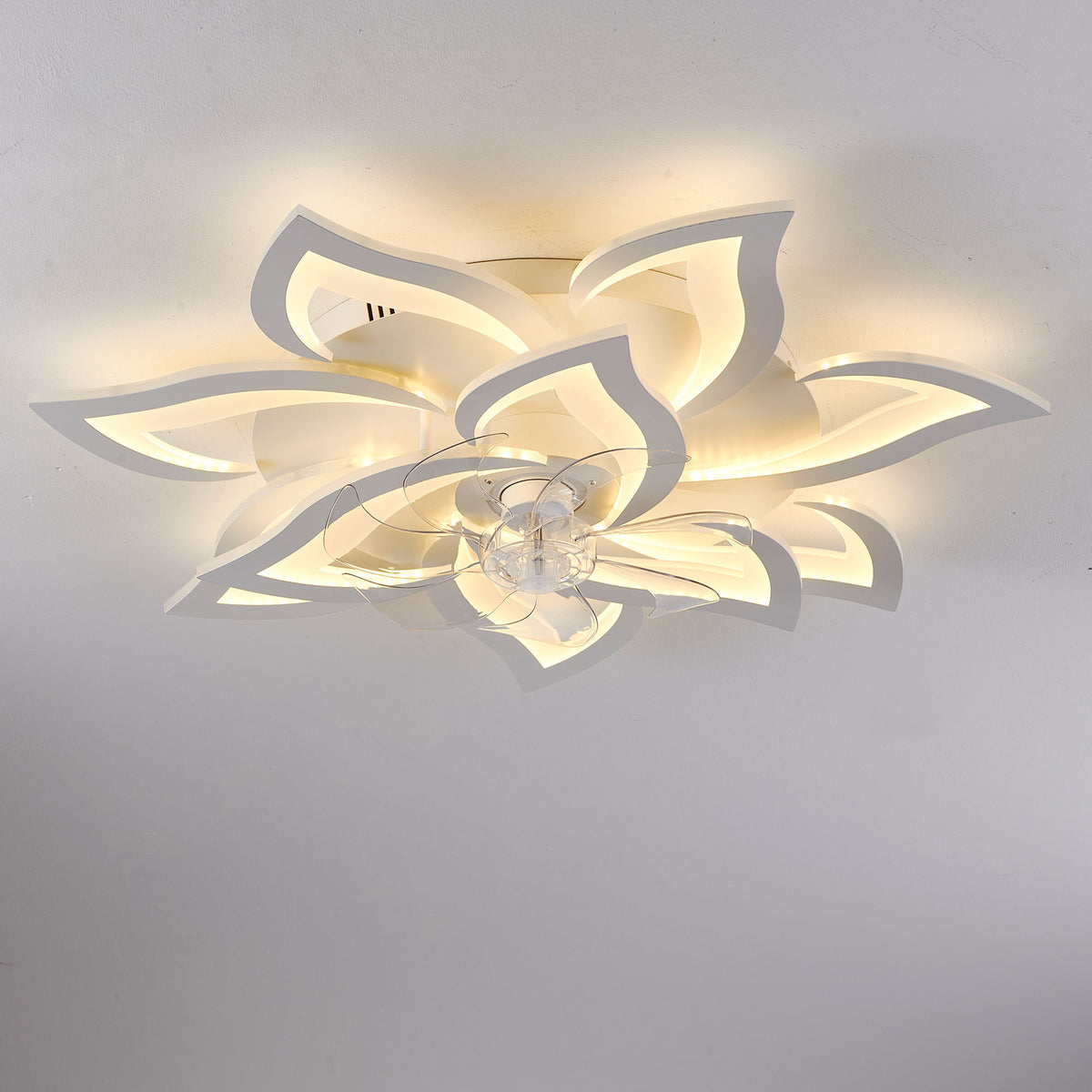 32" Flower Ceiling Fan With LED Dimmable Light, Low Profile Flush Mount Fan With Remote Control, 6 Speeds