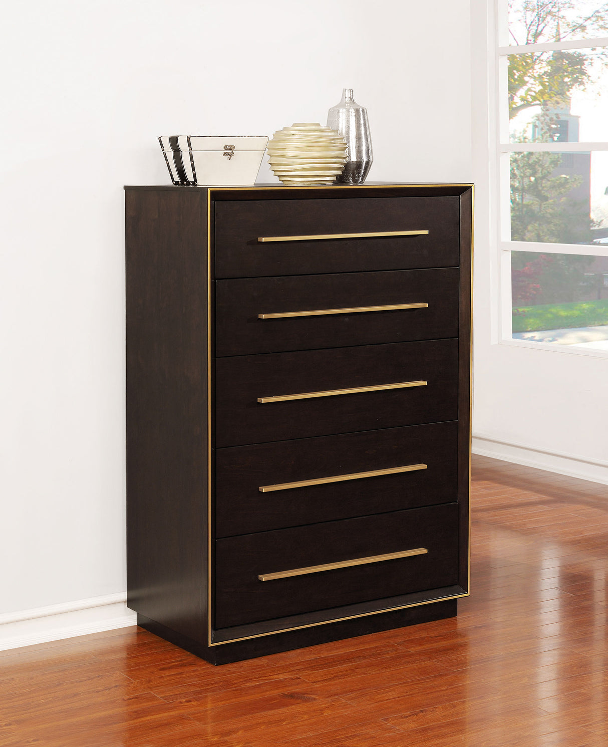Durango 5-Drawer Bedroom Chest in Smoked Peppercorn