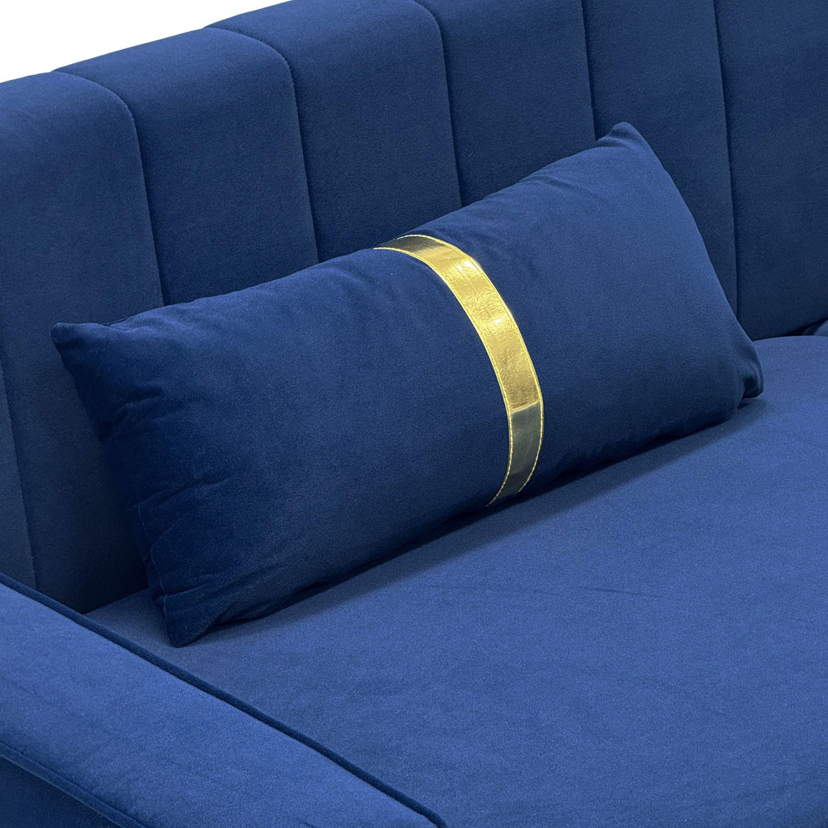 Luxurious Sofa With Accents