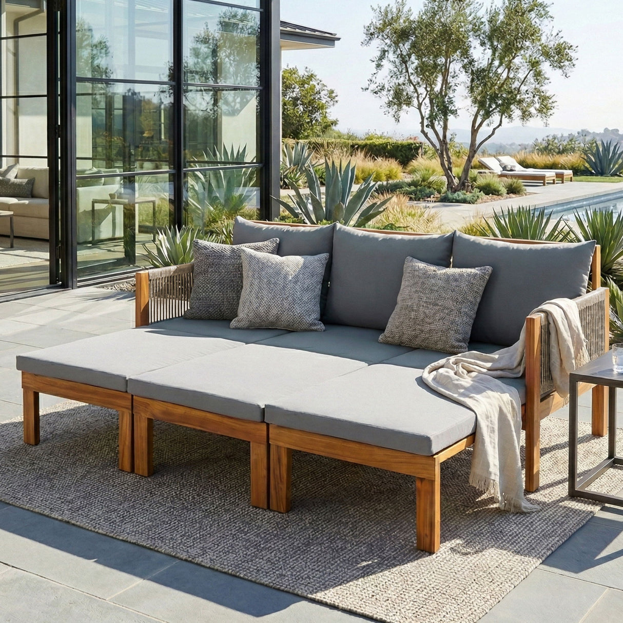 Outdoor 3 Seat Patio Sunbed
