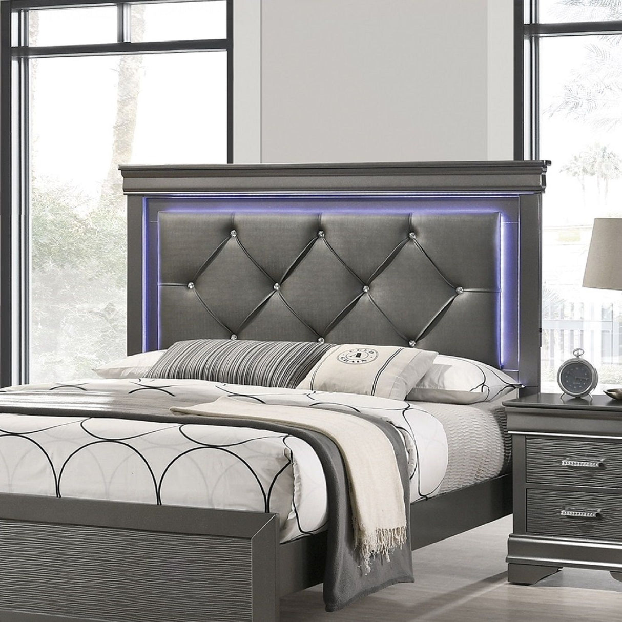 Tufted Headboard Bed With LED Lighting
