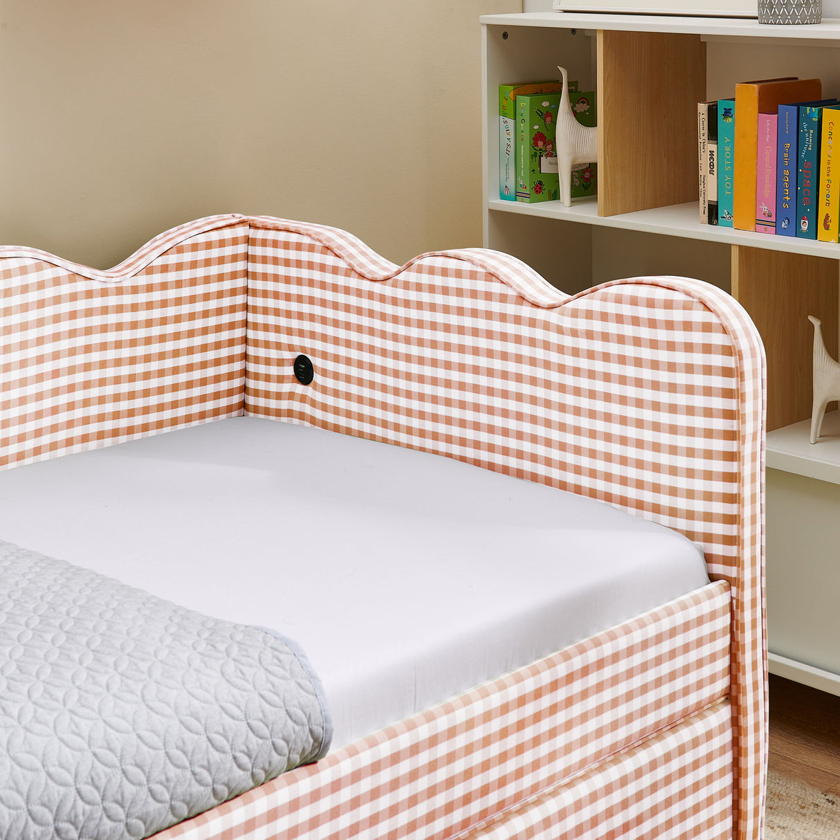 Gingham Daybed With USB Charging Port, Wave-Shaped Design
