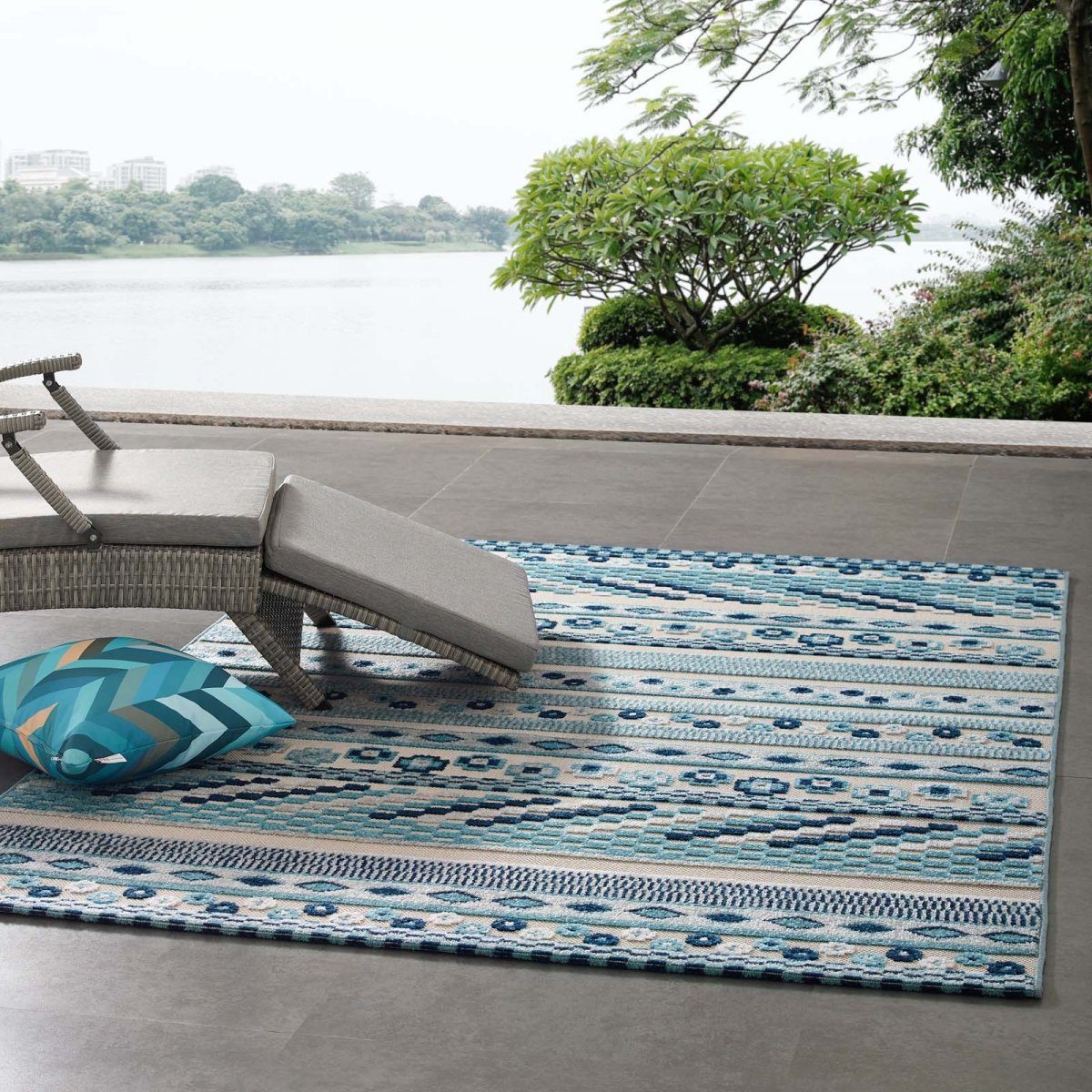 5x8 Ivory and Blue Vintage Abstract Geometric Lattice Indoor/Outdoor Rug - Mats and Rugs - Alpine Outlets
