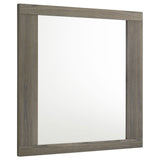4 Piece Queen Bedroom Set With Built In Storage And Mirror - Oak