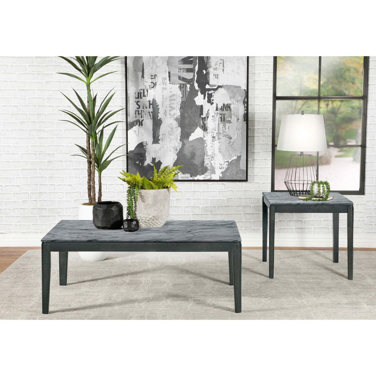 Vinnie - Table