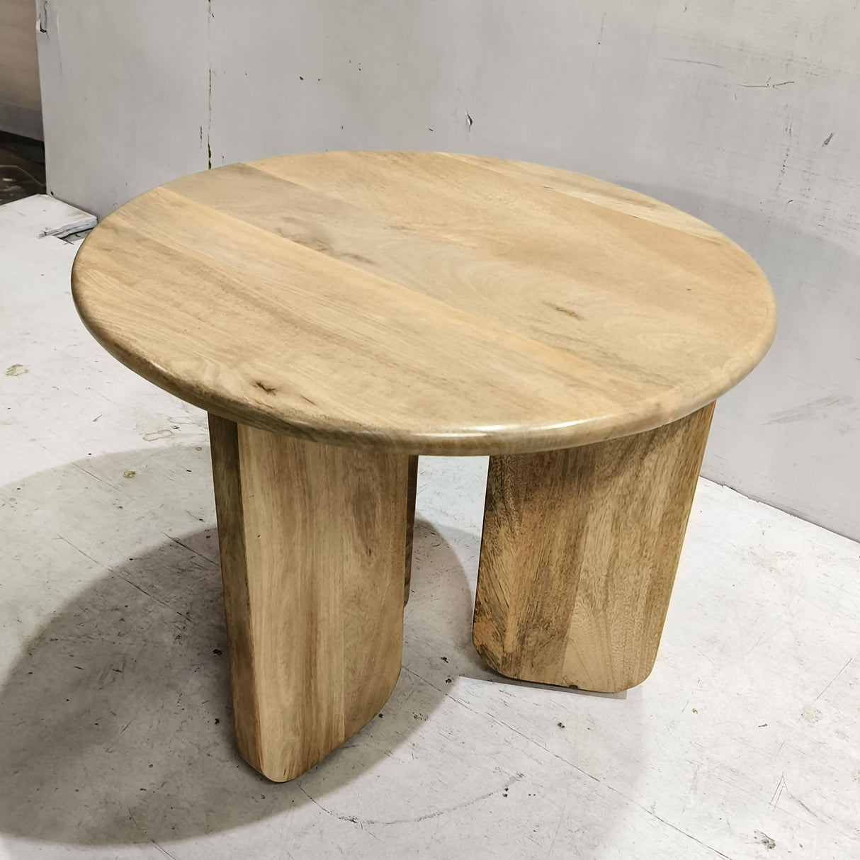 Natural Mango Wood Round End Table, 24"