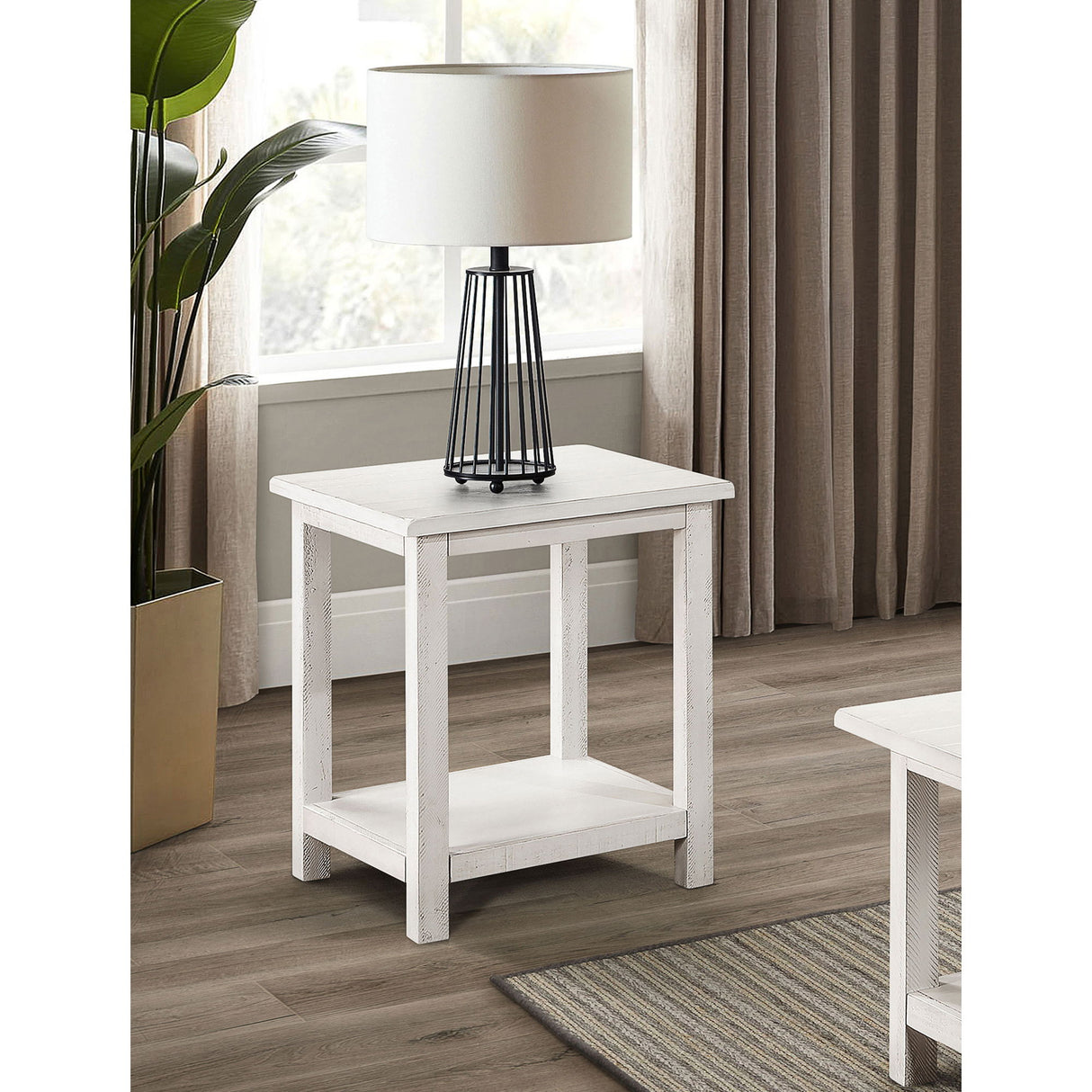 Castleton - Table