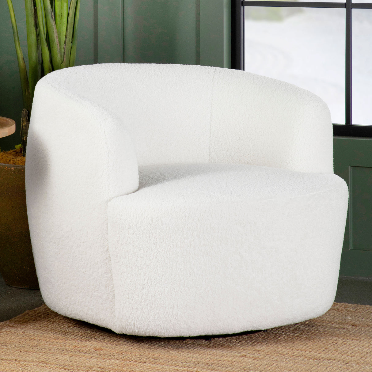 Hudson Faux Sheepskin Swivel Chair - Ivory