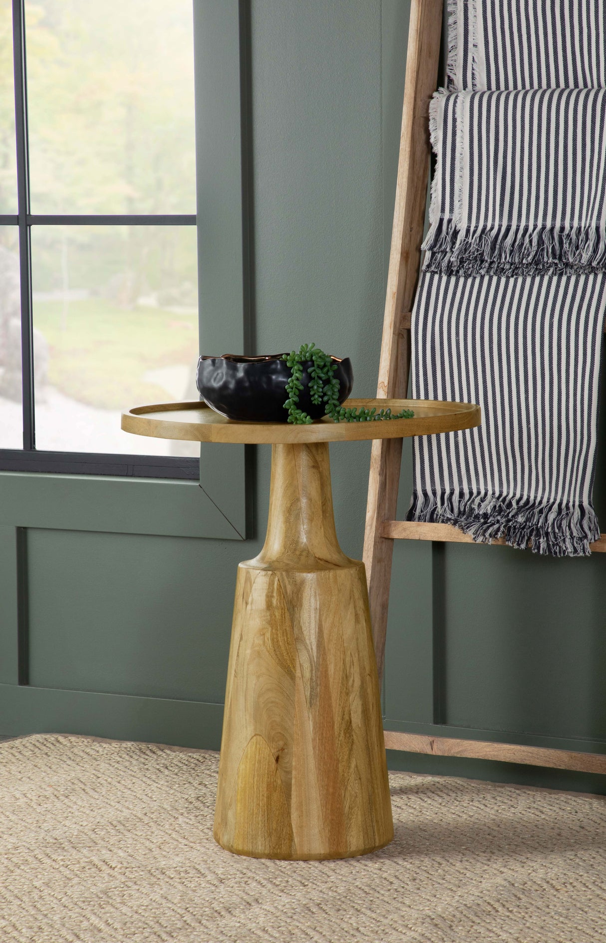 Ixia Round Solid Mango Wood Accent Side Table, Natural