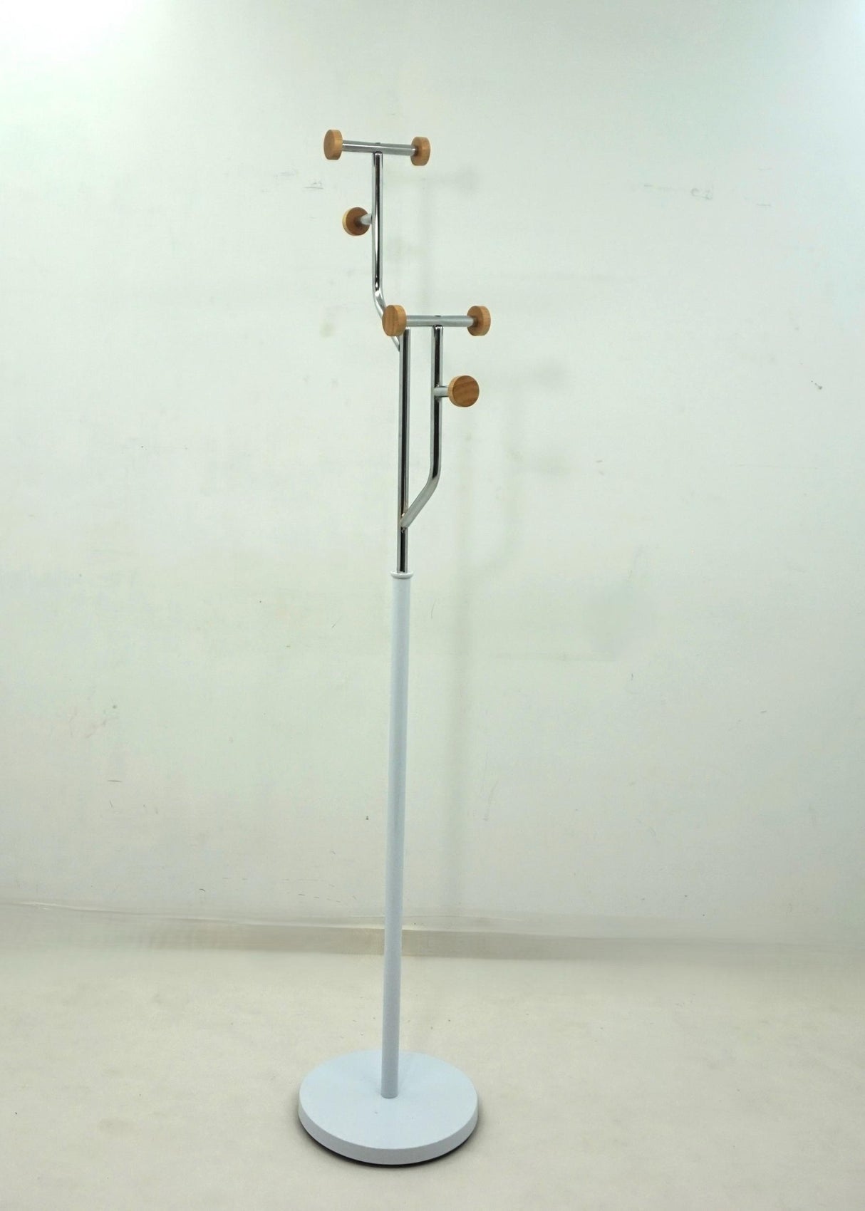 White Coat Rack with Mixed Material Construction