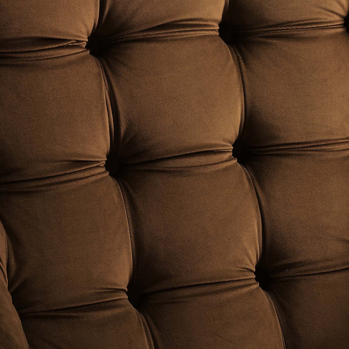 34 Inch Mid-Century Modern Performance Velvet Lounge Chair with Deep Button Tufting and Gold Accents