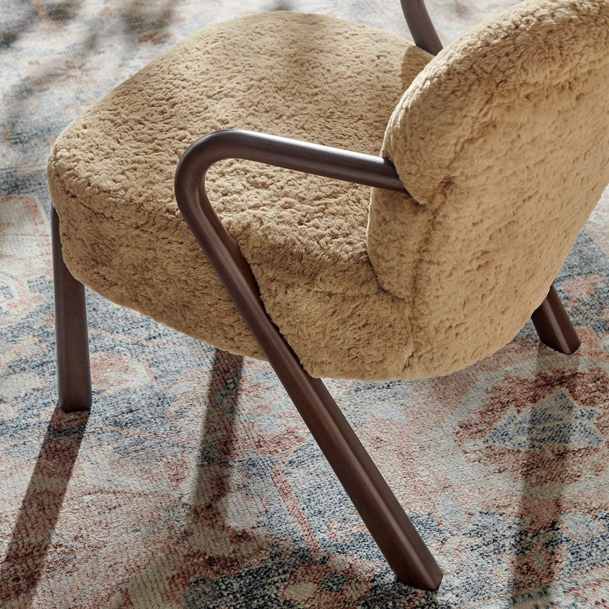31 Inch Mid-Century Modern Faux Shearling Accent Armchair with Sculptural Wood Frame