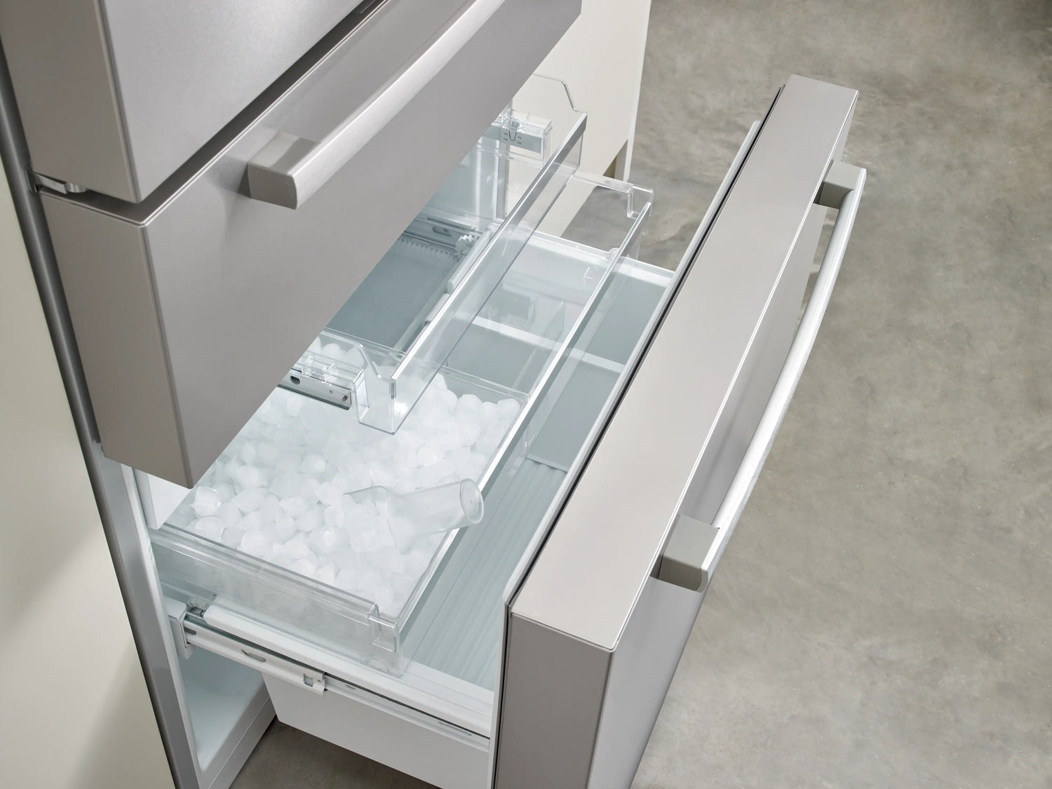 BOSCH 800 Series French Door Bottom Mount Refrigerator 36''