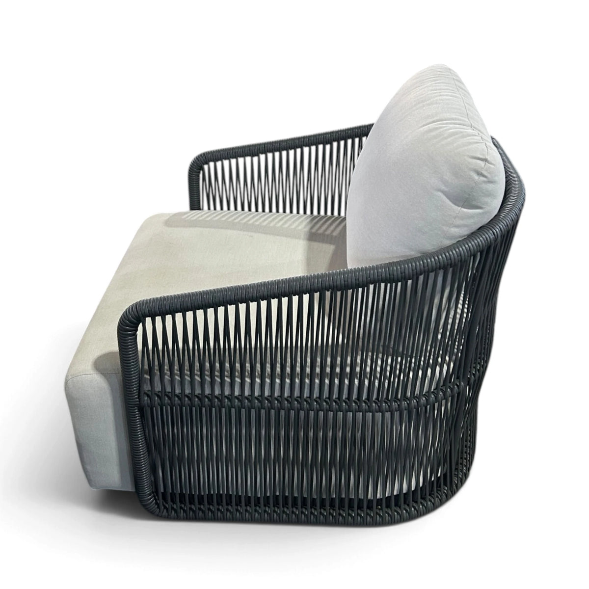 Henredon Annalise Outdoor Patio Swivel Lounge Chair