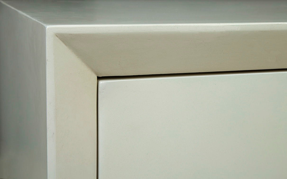 Challenger - Large Chest - White
