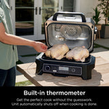 Ninja OG853A built-in food thermometer in use