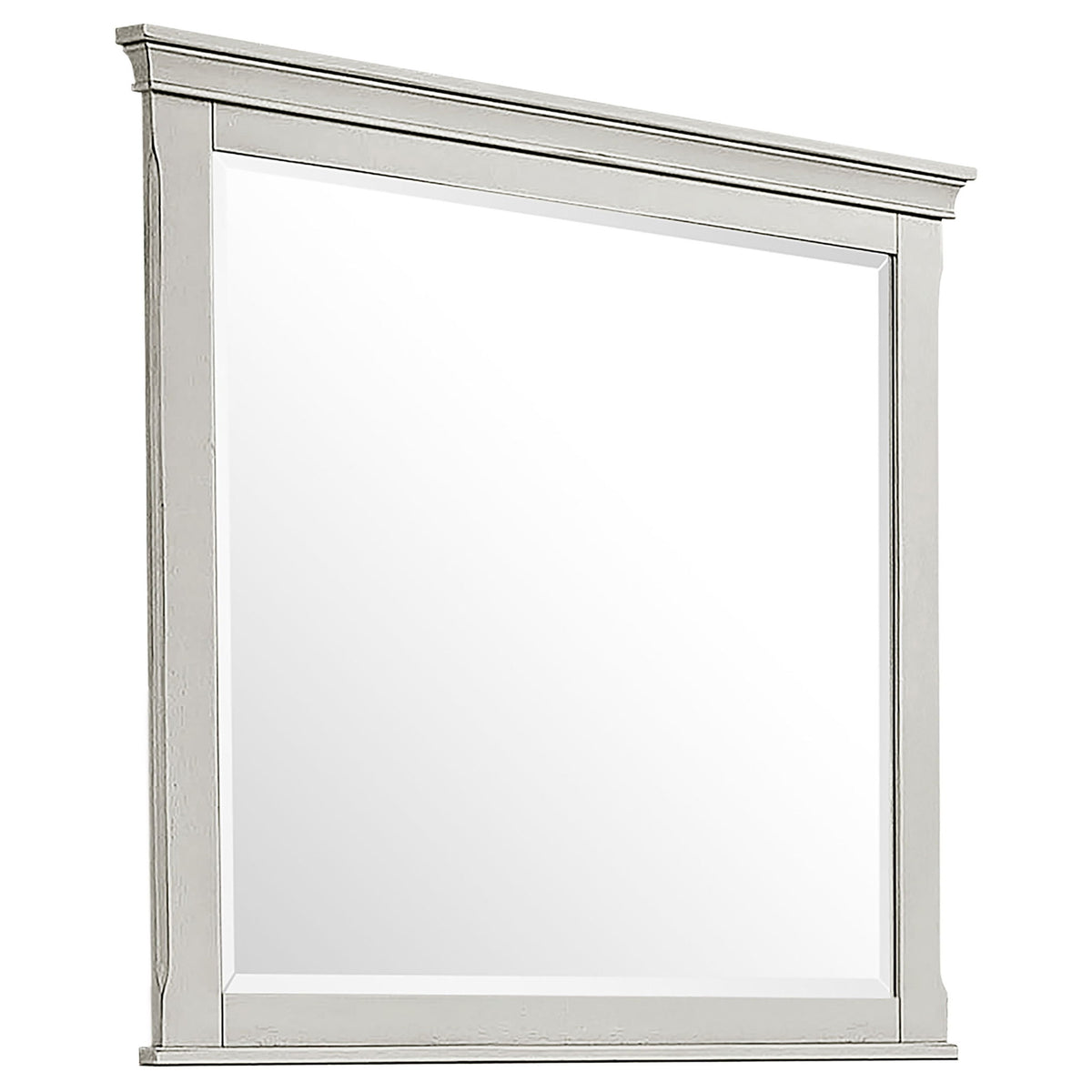Lockeford - 4 Piece Queen Size Bedroom Set With Coordinated Mirror - White