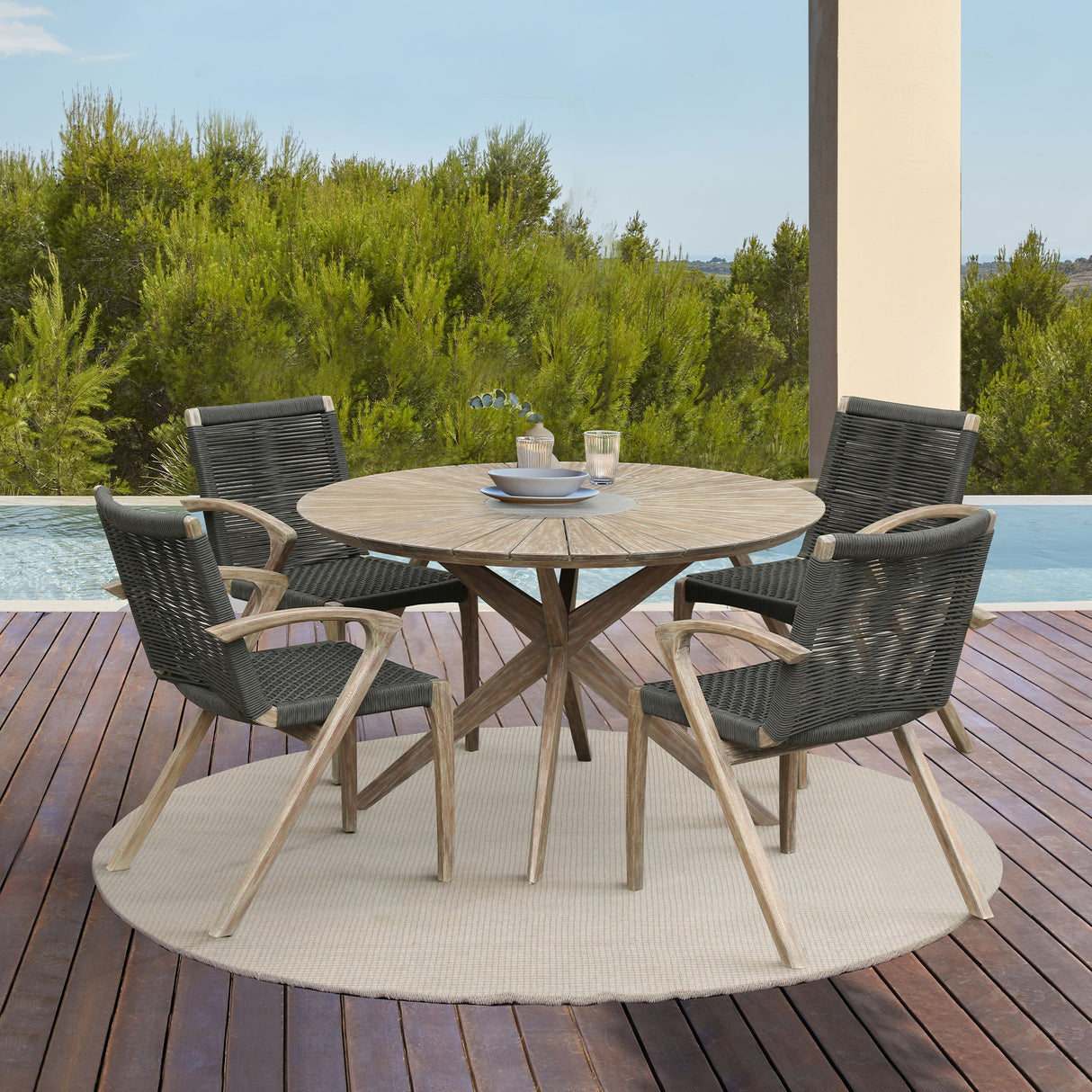 Oasis - Outdoor Light Eucalyptus Wood And Concrete Round Dining Table