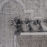 Guros - 8' X 10' Trellis Indoor / Outdoor Area Rug - White / Gray