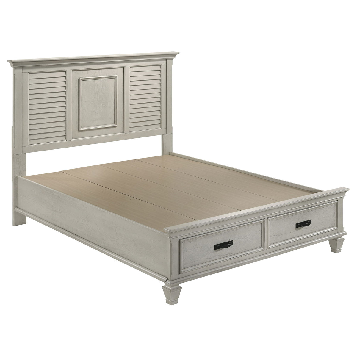 Lockeford - 4 Piece Queen Size Bedroom Set With Coordinated Mirror - White