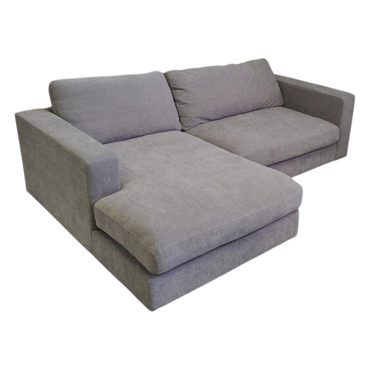 Henredon Essex Hill Sofa Chaise (ID U948237) - Furniture available at Alpine Outlets in Denver